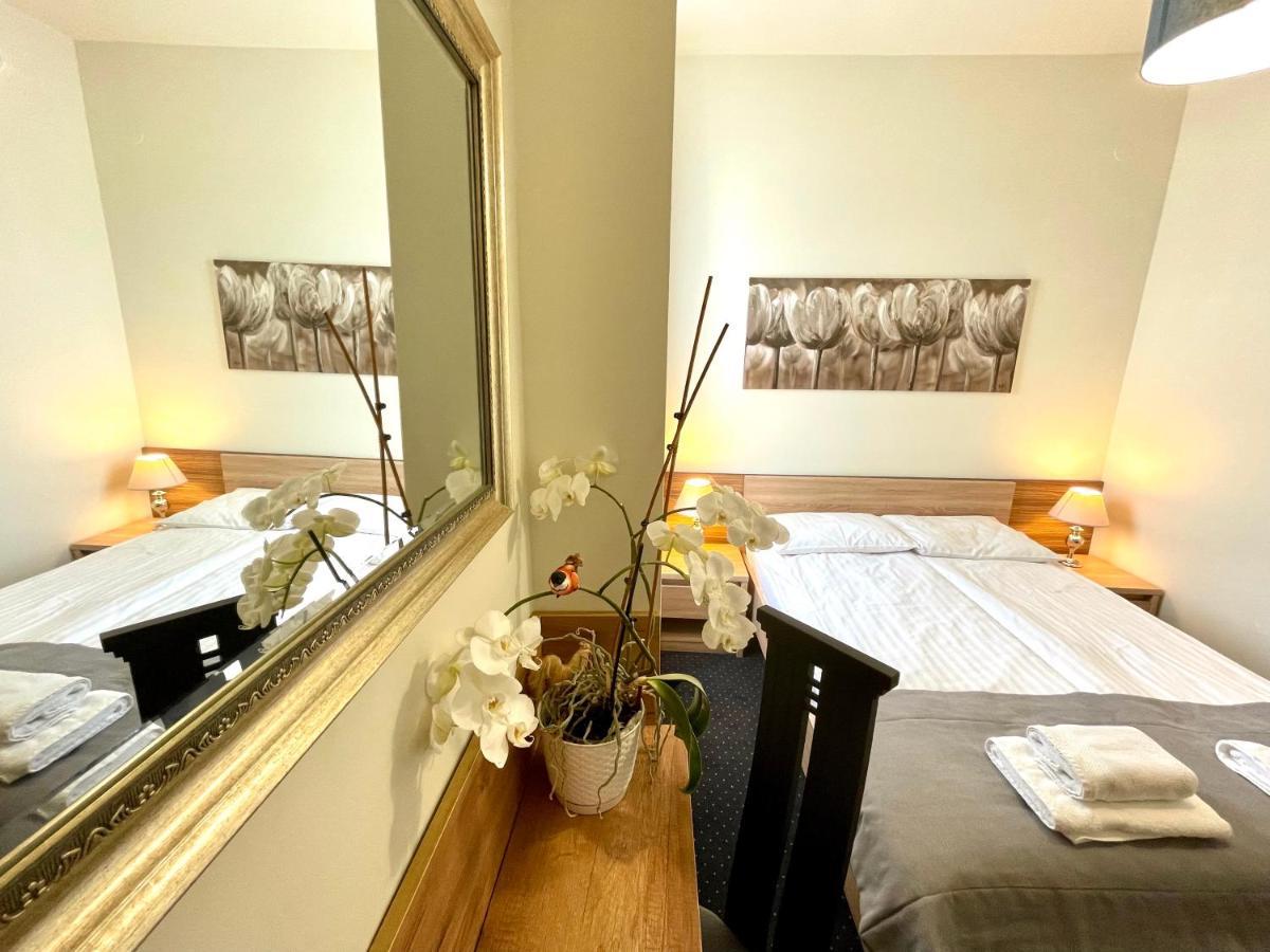 Hotel Seven 7 Kaliszki المظهر الخارجي الصورة