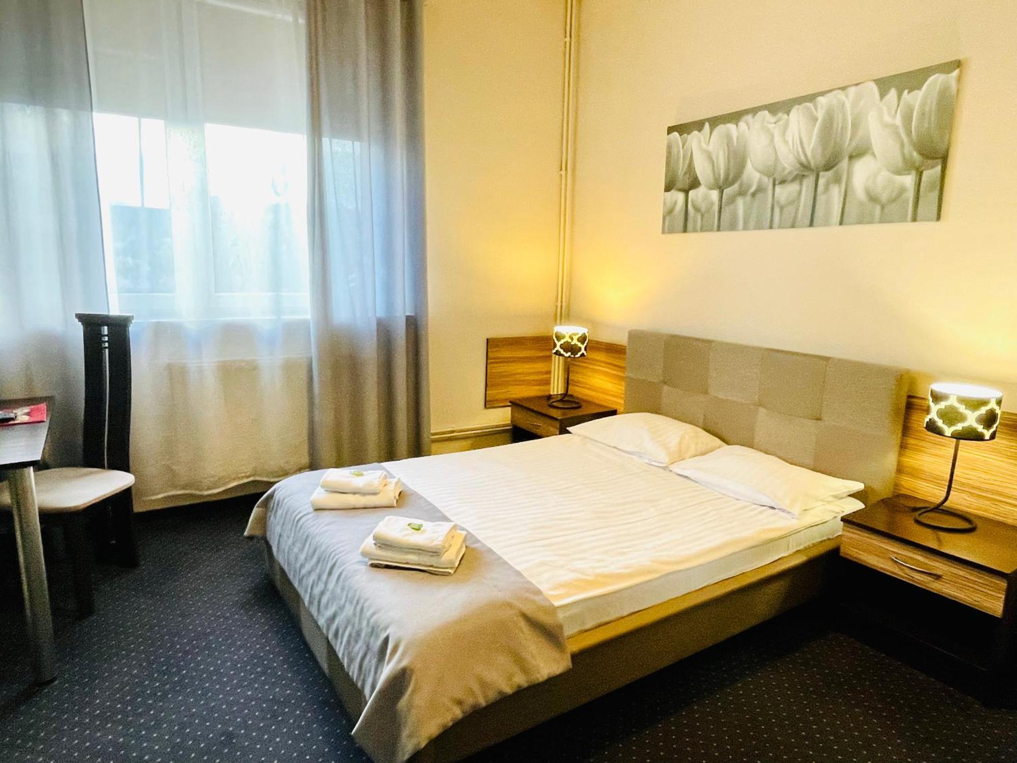 Hotel Seven 7 Kaliszki المظهر الخارجي الصورة