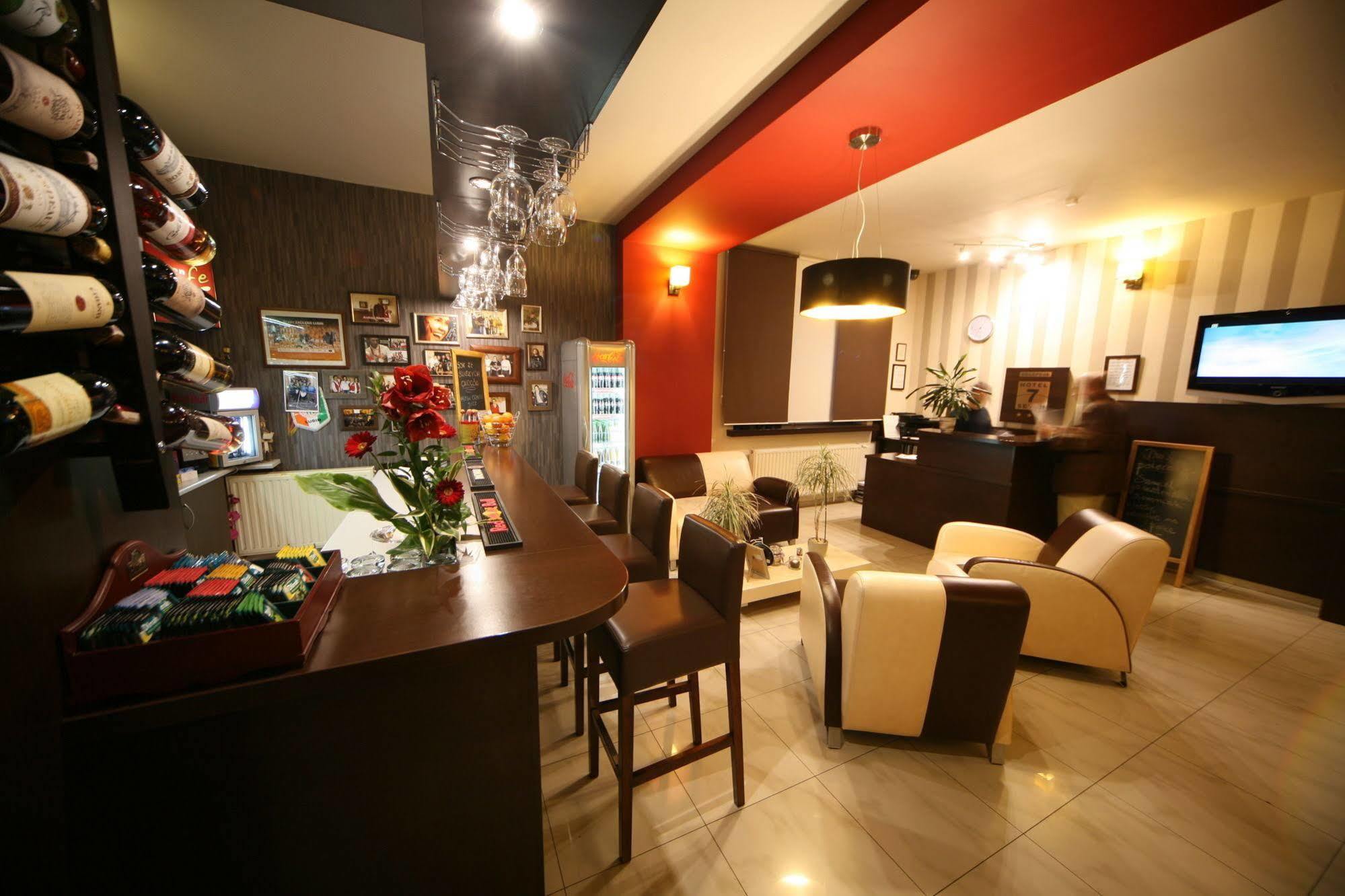 Hotel Seven 7 Kaliszki المظهر الخارجي الصورة