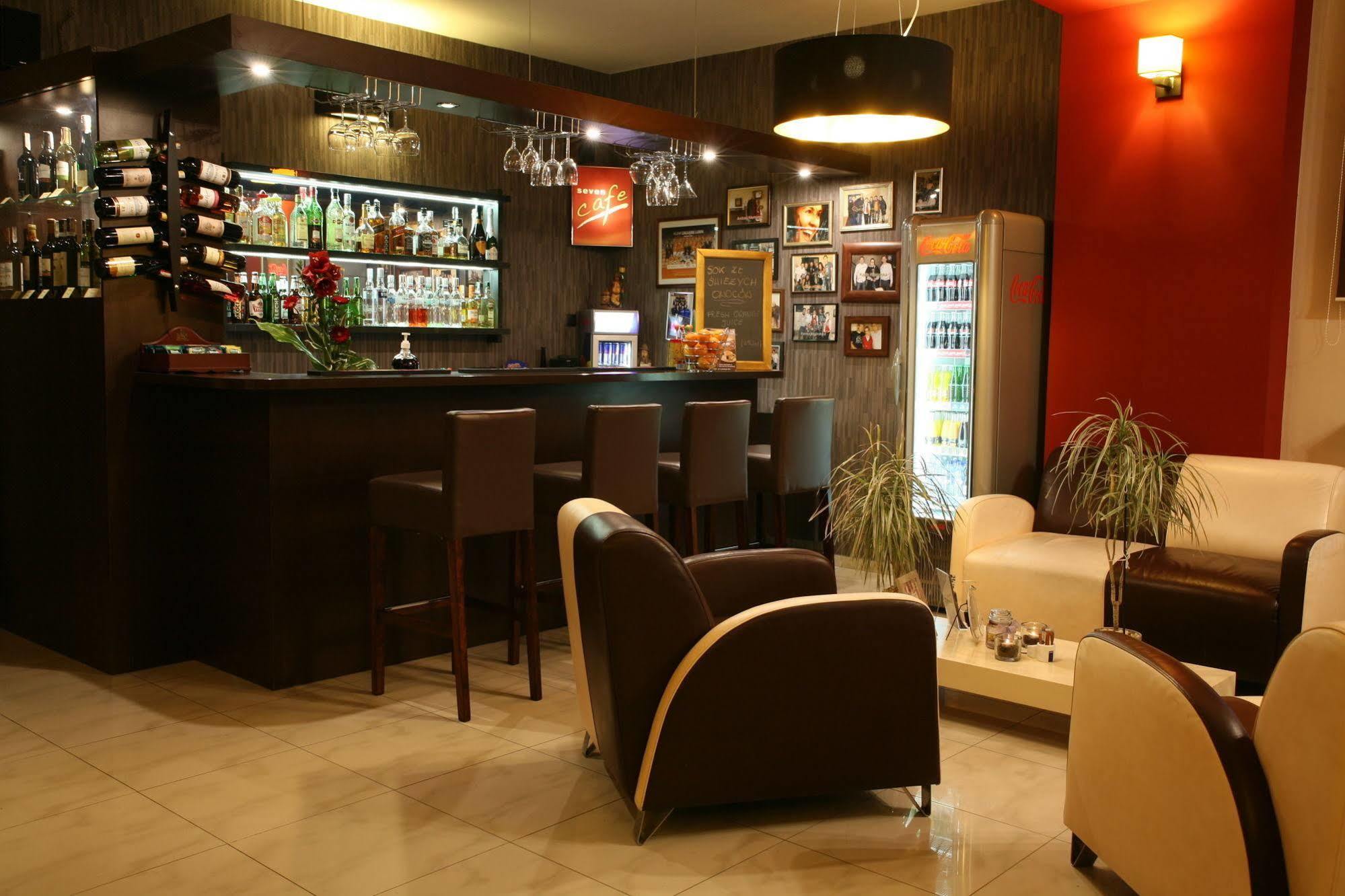Hotel Seven 7 Kaliszki المظهر الخارجي الصورة