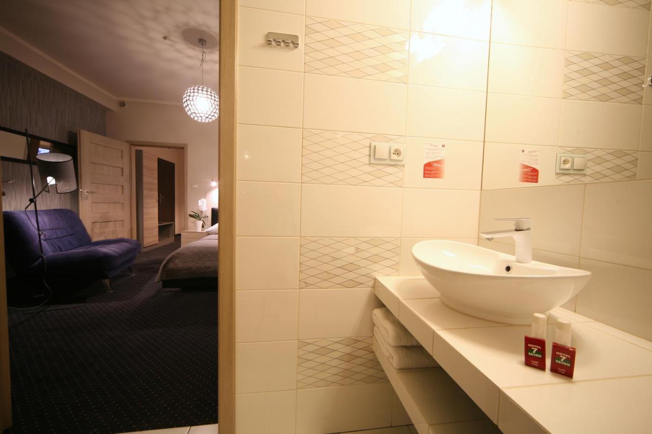 Hotel Seven 7 Kaliszki المظهر الخارجي الصورة